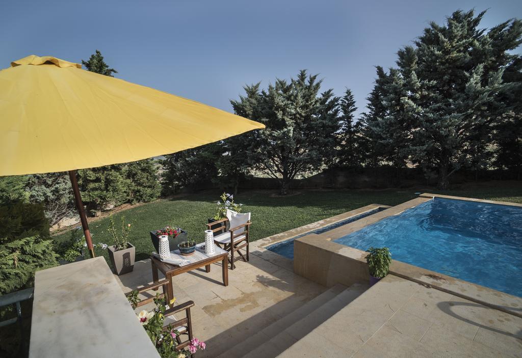 Villa Corina Near The Airport Kouvarás Exterior foto