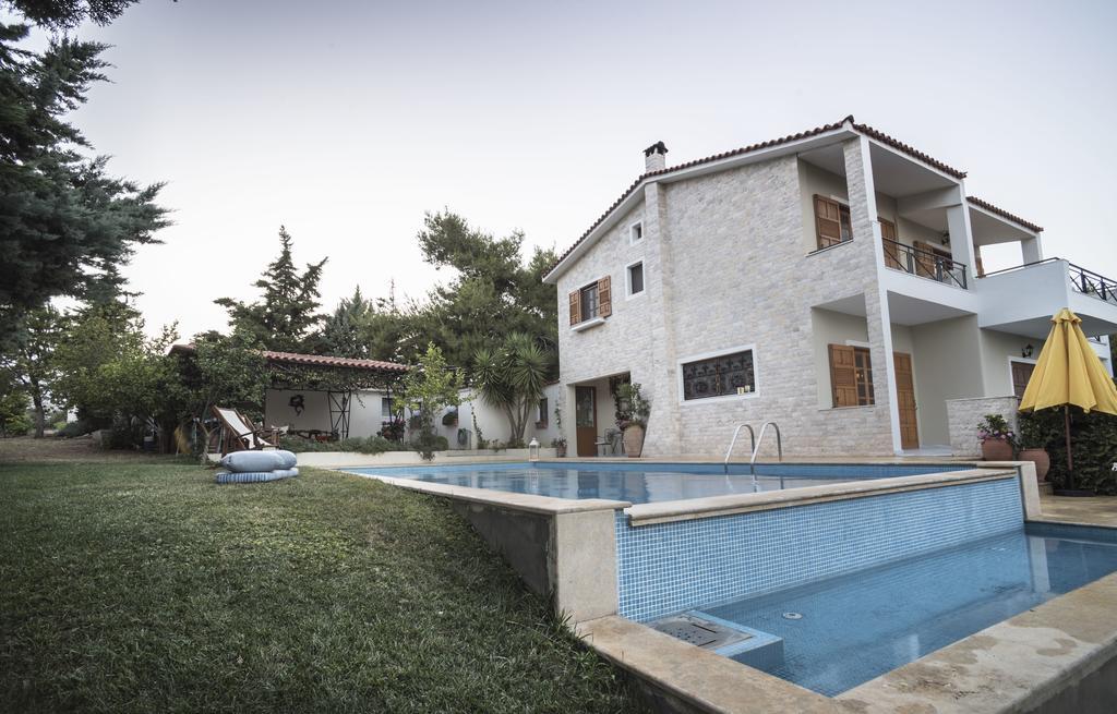 Villa Corina Near The Airport Kouvarás Exterior foto